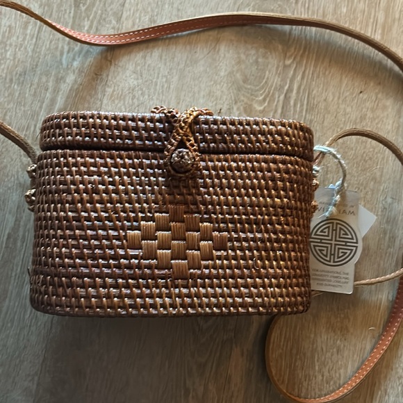 Basket Crossbody Purse Genuine Leather Strap - Picture 5 of 6